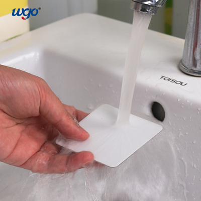 Móc treo tường gắn kết chắc chắn không có cặn còn lại 7x7cm