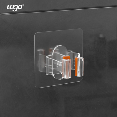 Giá đỡ chổi lau có chất kết dính chắc chắn không bị hư hại cho các dụng cụ làm sạch